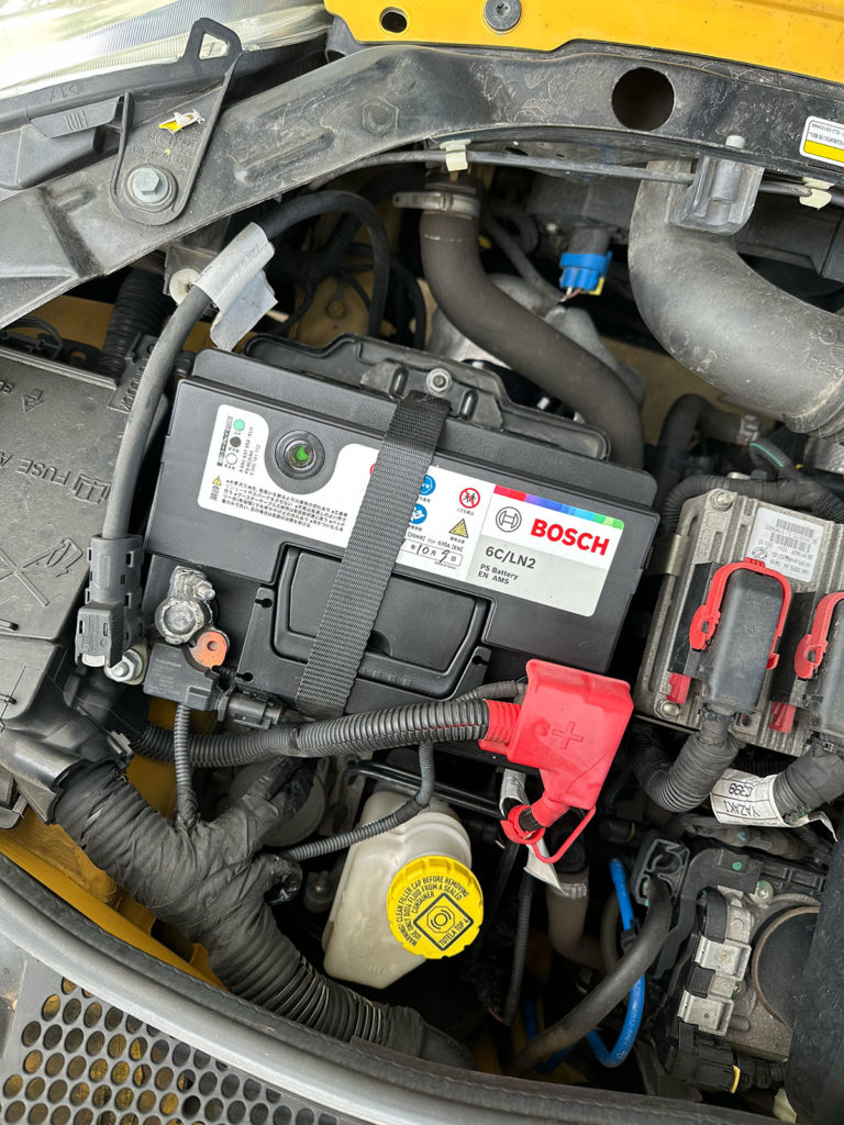 FIAT500のバッテリー交換